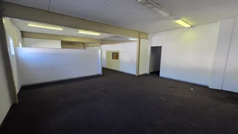 Cnr Jack and Refinery Rd, Driehoek